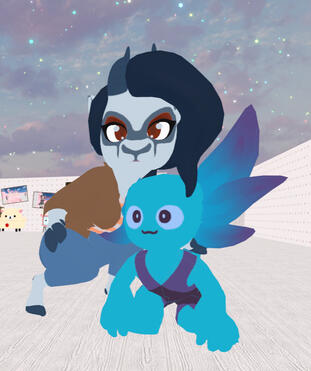 Alexandrite (me) and a standard avatar (@ocean-mare-art) crouching next to each other for comparison.